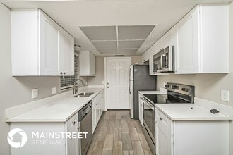 3301 King William Cir in Seffner, FL - Building Photo - Building Photo