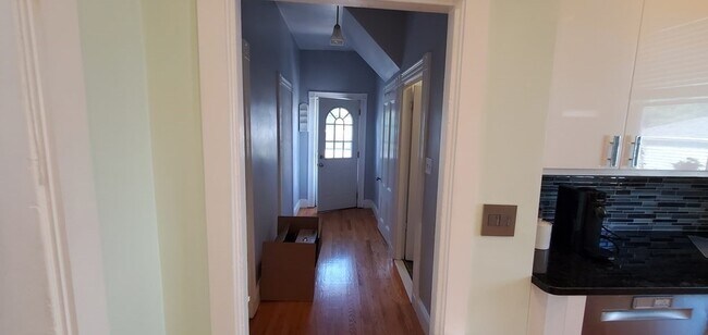 86 Edwards St in Quincy, MA - Building Photo - Building Photo