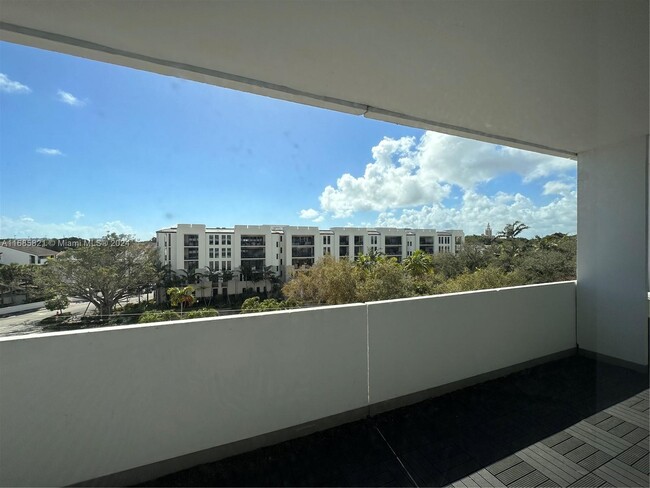 700 Biltmore Way in Coral Gables, FL - Building Photo - Building Photo