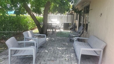 9598 Stones River Park Way in Boca Raton, FL - Building Photo - Building Photo