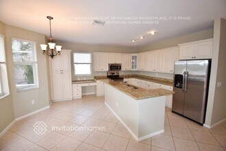 7594 Oak Grove Cir in Greenacres, FL - Building Photo - Building Photo