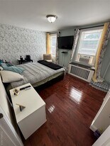 45-23 164th St in Queens, NY - Building Photo