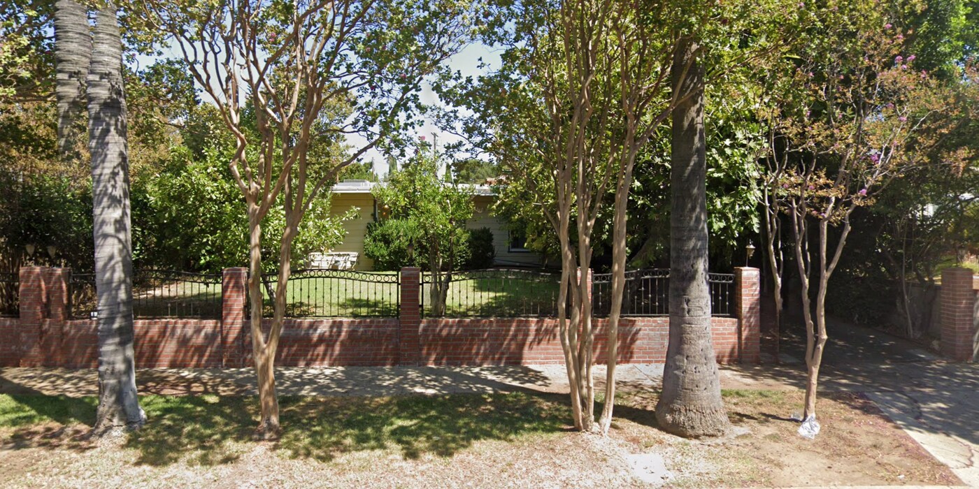 17641 Tulsa St in Granada Hills, CA - Building Photo