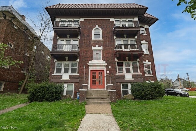 property at 14140 Superior Rd