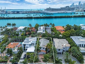 242 Palm Ave in Miami Beach, FL - Building Photo - Building Photo