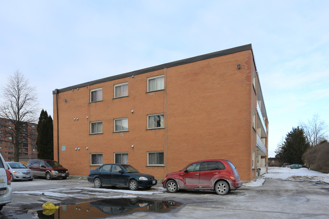 Lorraine Avenue in Kitchener, ON - Building Photo - Building Photo