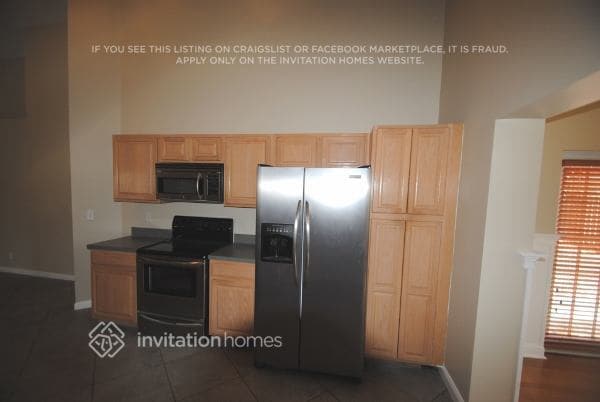 2880 NW 68th Ln in Margate, FL - Building Photo - Building Photo