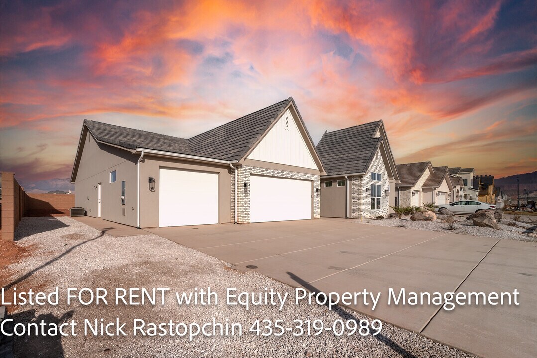 3041 E 2220 S in Saint George, UT - Building Photo