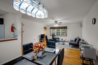 114 Charles St, Unit #2 in Jersey City, NJ - Building Photo - Building Photo