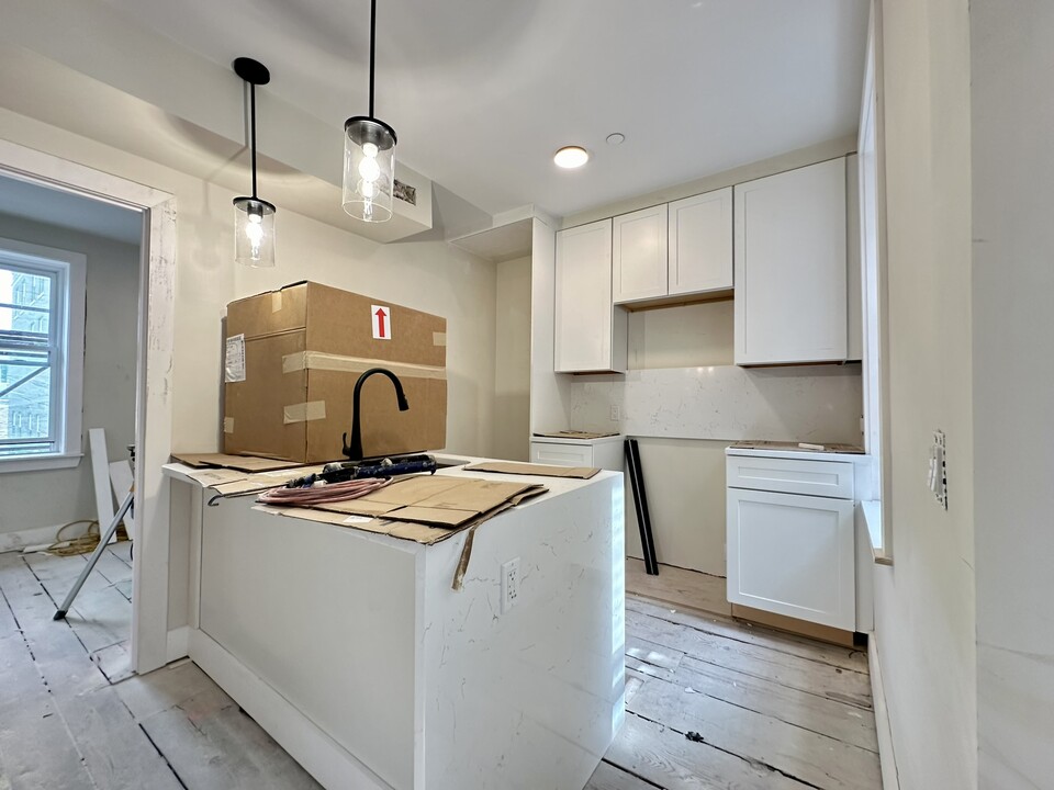 62 N Margin St, Unit #2F in Boston, MA - Building Photo