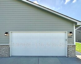 5185 N Cypress St in Bel Aire, KS - Building Photo