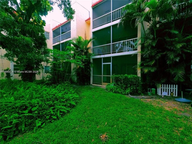 644 NW 13th St in Boca Raton, FL - Building Photo - Building Photo