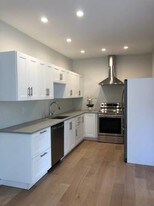 151 Sylvan Ave, Unit B in San Mateo, CA - Building Photo