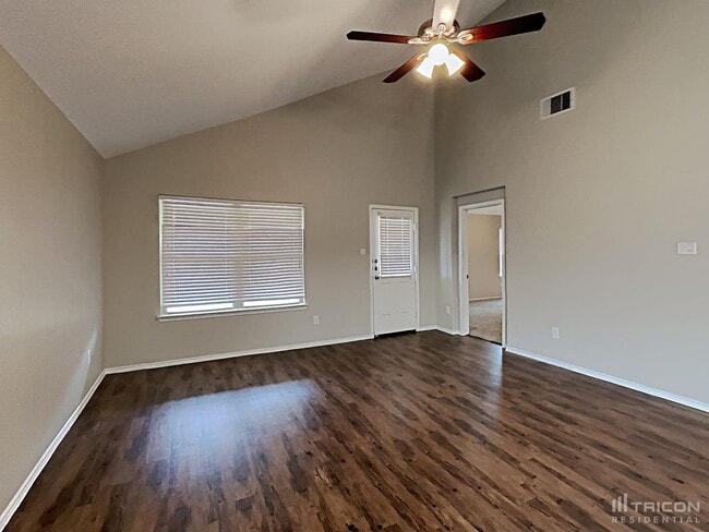 15451 Bosque Viejo Trl in Channelview, TX - Building Photo - Building Photo