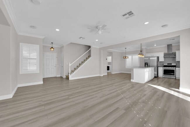 816 Sand Primrose St in Las Vegas, NV - Building Photo - Building Photo