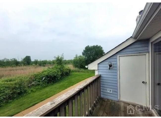 property at 812 Aspen Dr