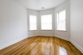 3600 W Franklin Blvd Chicago, IL 60624 in Chicago, IL - Foto de edificio - Building Photo