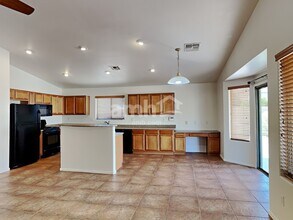 16218 W Shangri La Rd in Surprise, AZ - Building Photo - Building Photo