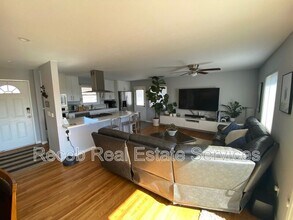 6911 Quemoy Ct in San Diego, CA - Building Photo - Building Photo