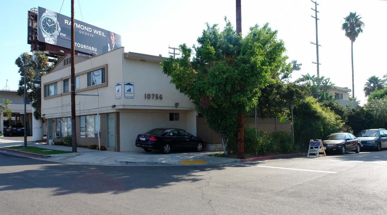 10756 Santa Monica Blvd in Los Angeles, CA - Building Photo