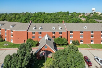 Jubilee Residences in Edmond, OK - Foto de edificio - Building Photo