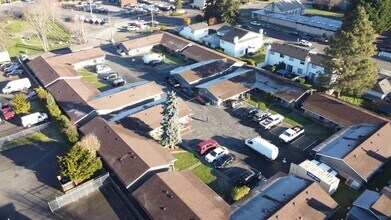 Parkview Apartments in Auburn, WA - Building Photo - Interior Photo