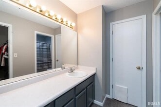 1128 W Hornbeam Cir in Lafayette, IN - Building Photo - Building Photo