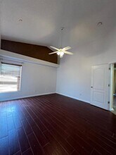 2439 Siward Ave in Orlando, FL - Building Photo - Building Photo