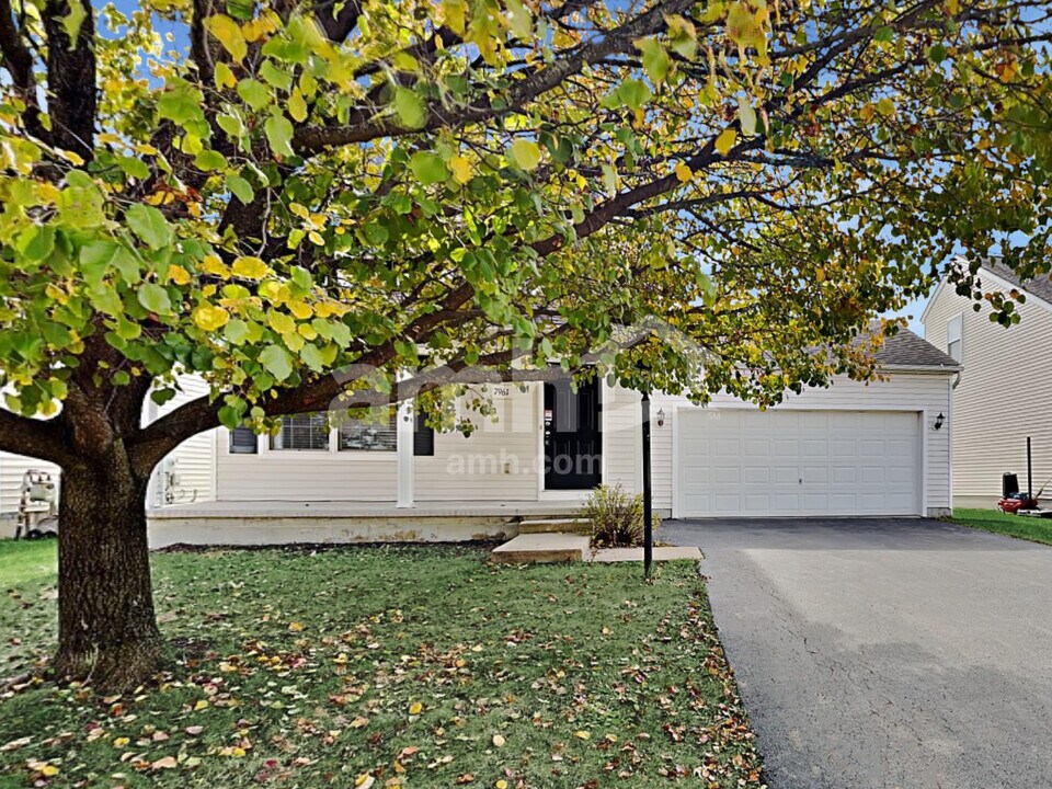 7961 Blacklick View Dr in Blacklick, OH - Building Photo