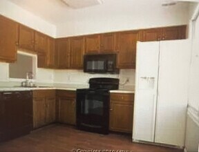 338 Nansemond St SE in Leesburg, VA - Foto de edificio - Building Photo