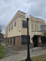 654 St Louis Ave, Unit 204 in Fort Worth, TX - Building Photo