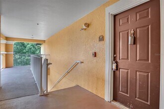 5467 Vineland Rd in Orlando, FL - Building Photo - Building Photo