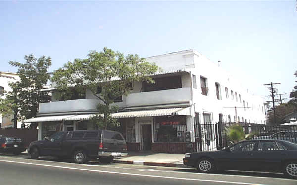 1825-1829 W Sunset Blvd in Los Angeles, CA - Foto de edificio