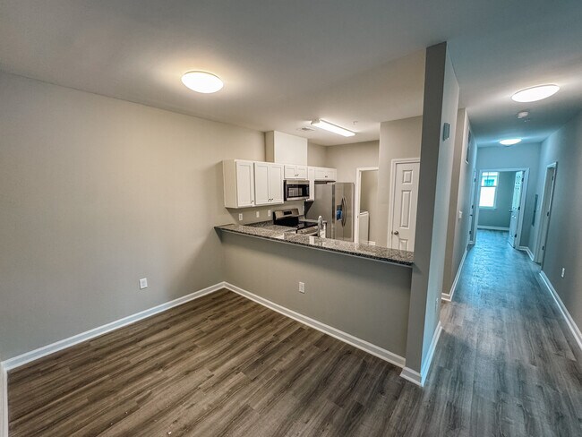 Pine Court Apartments in Beaufort, SC - Building Photo - Building Photo