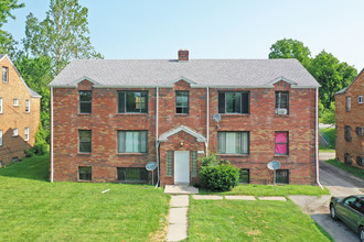 6 Unit in Toledo in Toledo, OH - Building Photo - Building Photo