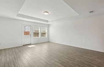 4425 Benham Dr in Crowley, TX - Building Photo - Building Photo