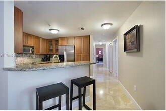 118 Zamora Ave in Coral Gables, FL - Building Photo - Building Photo