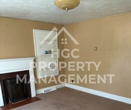 302 N 7th Ave in Mayodan, NC - Building Photo - Building Photo
