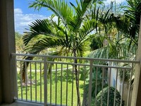 6510 Emerald Dunes Dr in Wellington, FL - Building Photo - Building Photo