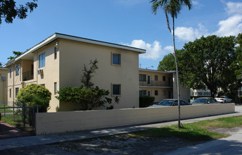 2601 SW 22nd Ave in Miami, FL - Foto de edificio - Building Photo