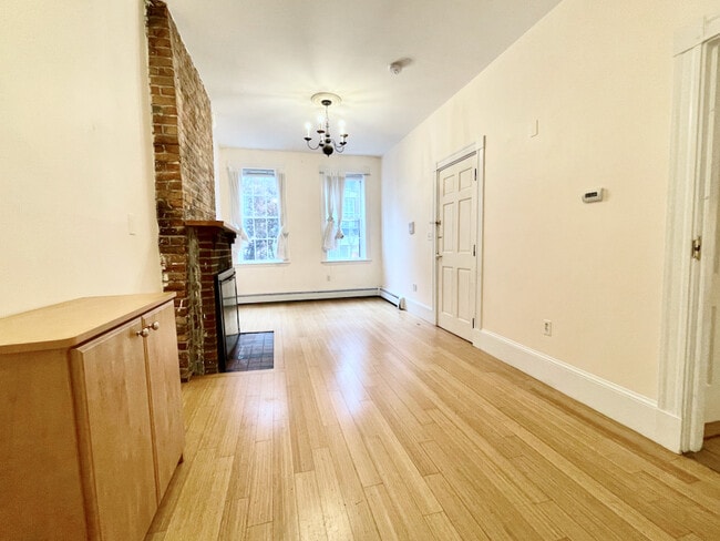 95 West Cedar St, Unit 1