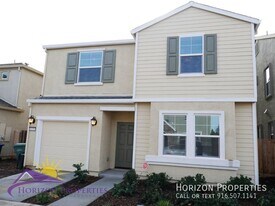8150 Weeping Willow Ln in Sacramento, CA - Building Photo