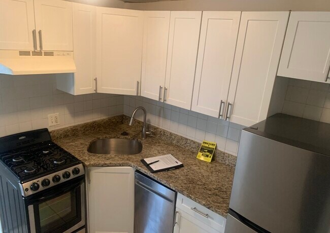 105 Sciarappa St in Cambridge, MA - Building Photo - Building Photo