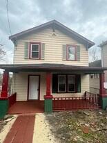 275 Greensburg Pike in North Versailles, PA - Building Photo