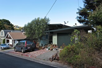 108-110 West St in Sausalito, CA - Building Photo - Building Photo