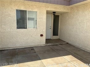 760 Anne Ln in Henderson, NV - Building Photo - Building Photo