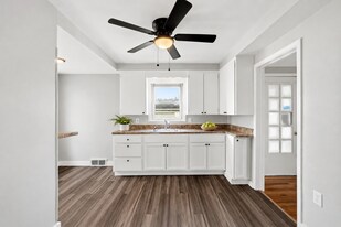 3650 Lindholm Rd in Shaker Heights, OH - Building Photo