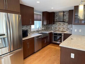 283 C St in Boston, MA - Building Photo - Building Photo