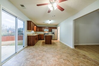 148 Granda Flora Dr in White House, TN - Building Photo - Building Photo