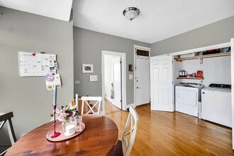 3115 N St Louis Ave in Chicago, IL - Building Photo - Building Photo